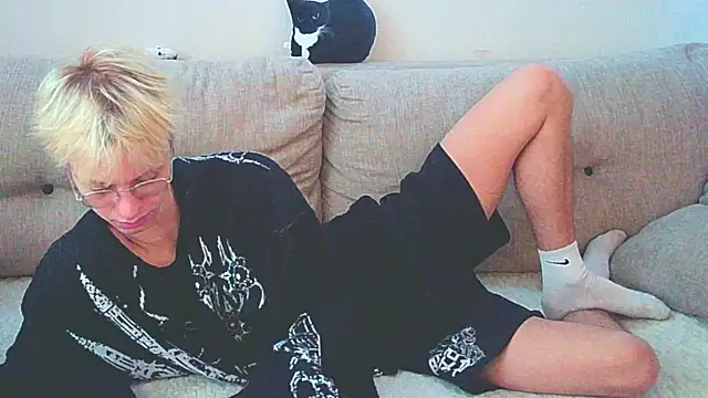 Ostin meow online show from 12/11/24, 09:19