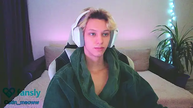 Ostin meow online show from 01/24/25, 02:51