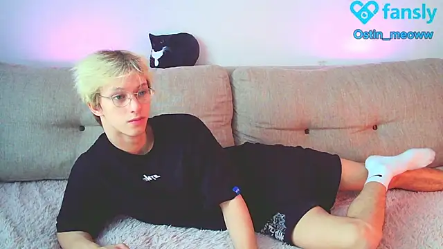 Ostin meow online show from 01/26/25, 06:59