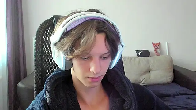 Ostin meow online show from 10/25/25, 10:45