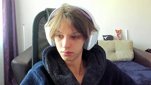 Ostin meow online show from 10/26/25, 06:19