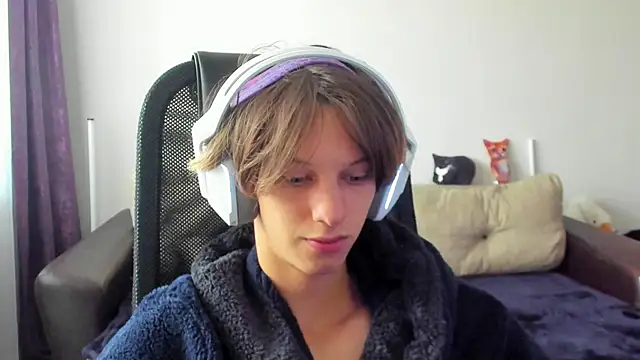 Ostin meow online show from 10/28/25, 07:45