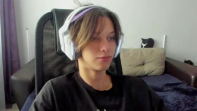 Ostin meow online show from 11/15/25, 07:27