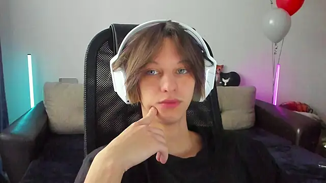 Ostin meow online show from 01/13/26, 08:19