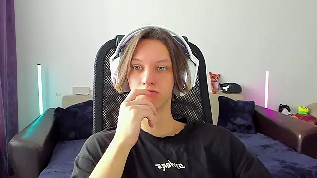 Ostin meow online show from 02/24/26, 07:06