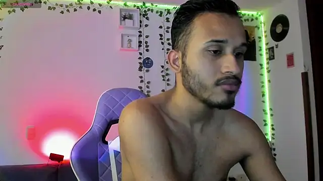 Raf brunette online show from 01/11/25, 11:23