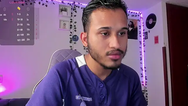 Raf brunette online show from 01/21/25, 10:19