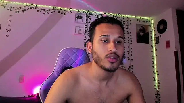 Raf brunette online show from 01/30/25, 11:01