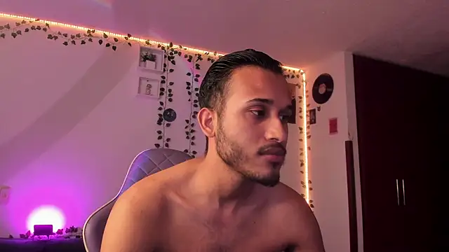 Raf brunette online show from 02/02/25, 11:40