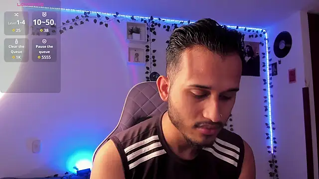 Raf brunette online show from 02/27/25, 11:41