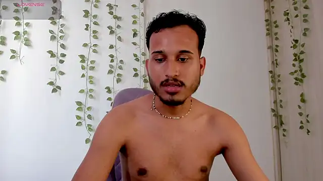 Raf brunette online show from 09/11/25, 02:39