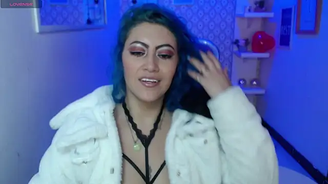 scarleth blue online show from 02/15/25, 03:09