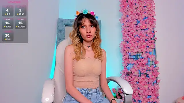 Snapshot of summer_sweet_ chatting on 03/19/25, 11:03 summer sweet online show from 03/19/25, 11:03