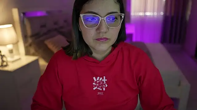 Camilaa bueno online show from 12/06/24, 08:07