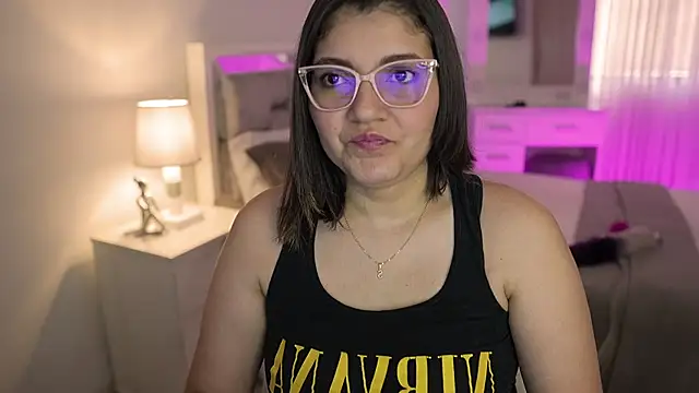 Camilaa bueno online show from 12/22/24, 03:44