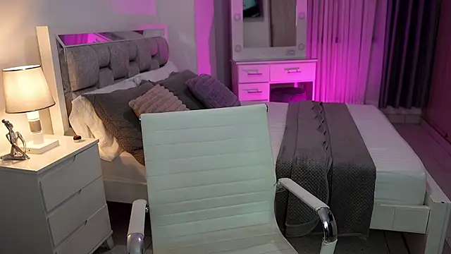 Camilaa bueno online show from 02/09/25, 11:25