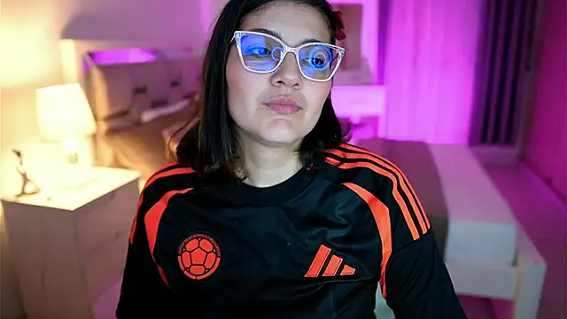 Camilaa bueno online show from 03/20/25, 11:02