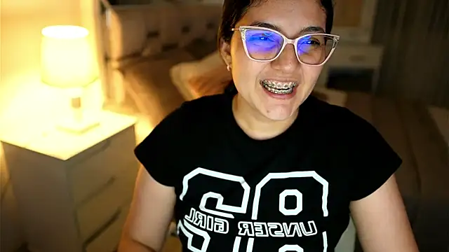 Camilaa bueno online show from 11/26/25, 02:45