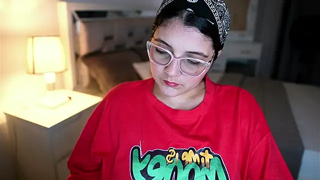 Camilaa bueno online show from 02/12/26, 11:44