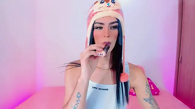 Snapshot of Ashley_Reminton chatting on 03/10/25, 06:49 Ashley Reminton online show from 03/10/25, 06:49