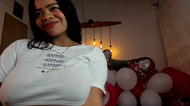 Any topless online show from 02/17/25, 09:41