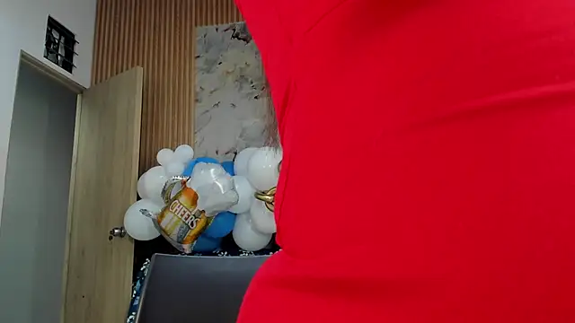 Any topless online show from 09/23/25, 11:02