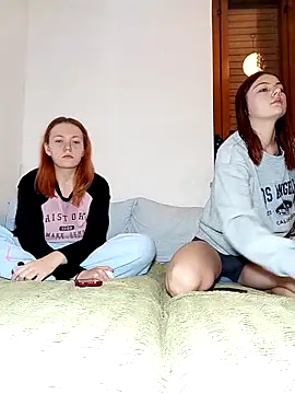 ella grays online show from 11/20/25, 07:13