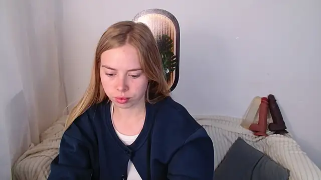 sofiaa here online show from 06/10/26, 11:57