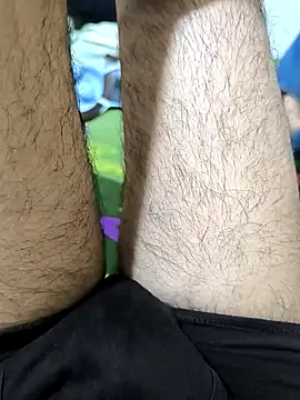 Snapshot of faaseel chatting on 02/12/25, 04:44 faaseel online show from 02/12/25, 04:44