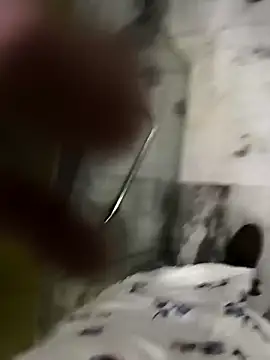 Snapshot of faaseel chatting on 02/14/25, 10:38 faaseel online show from 02/14/25, 10:38