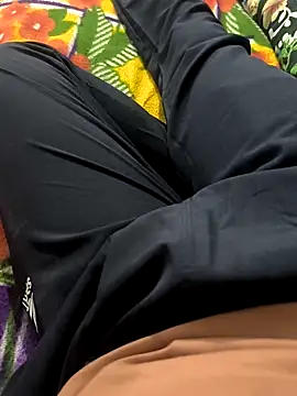 Snapshot of faaseel chatting on 02/18/25, 01:00 faaseel online show from 02/18/25, 01:00