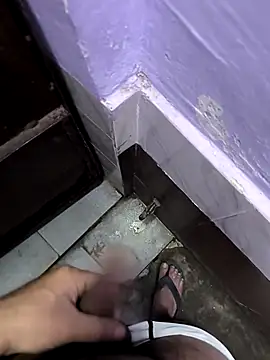 Snapshot of faaseel chatting on 03/14/25, 07:34 faaseel online show from 03/14/25, 07:34