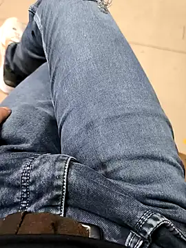 Snapshot of faaseel chatting on 03/23/25, 06:58 faaseel online show from 03/23/25, 06:58