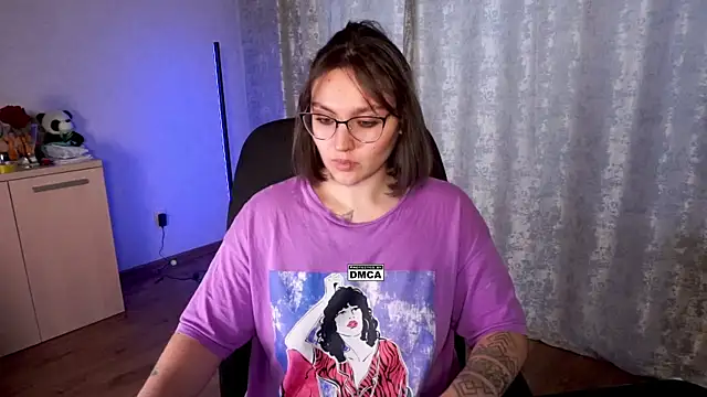 Hoot owl cb online show from 10/22/25, 03:07