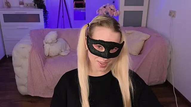 jeancolex online show from 12/15/24, 12:17