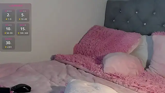 Miah hilton2 online show from 12/30/24, 11:17