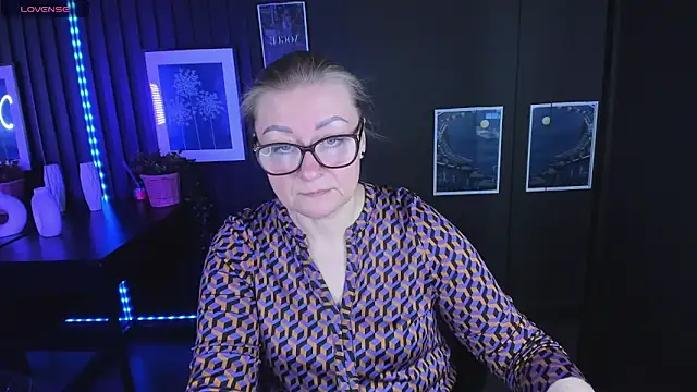 Snapshot of AlexandraKind chatting on 02/21/25, 08:49 AlexandraKind online show from 02/21/25, 08:49