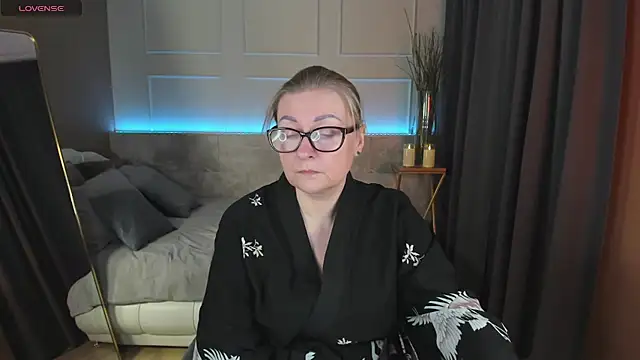 Snapshot of AlexandraKind chatting on 03/01/25, 08:53 AlexandraKind online show from 03/01/25, 08:53