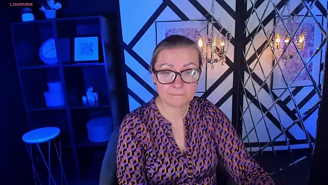 Snapshot of AlexandraKind chatting on 03/03/25, 01:20 AlexandraKind online show from 03/03/25, 01:20