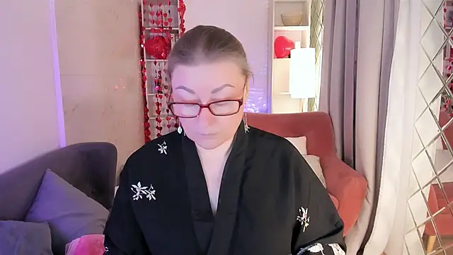 AlexandraKind online show from 02/17/26, 08:37