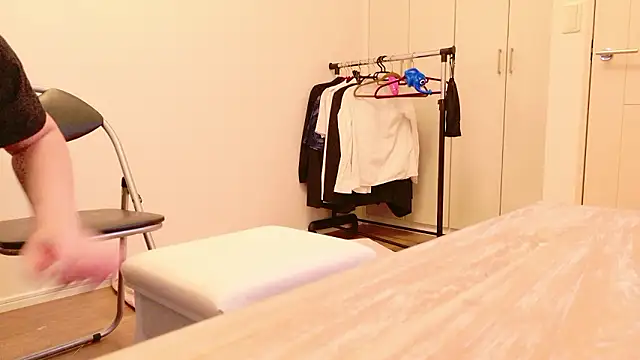 Snapshot of undo-busoku69 chatting on 11/14/25, 07:18 undo-busoku69 online show from 11/14/25, 07:18