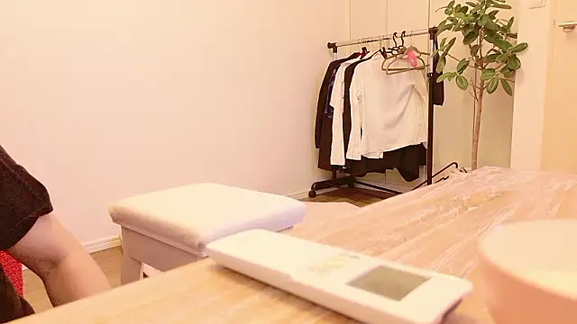 Snapshot of undo-busoku69 chatting on 11/21/25, 06:56 undo-busoku69 online show from 11/21/25, 06:56