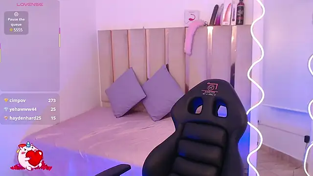 Snapshot of Andy_tay1 chatting on 03/22/25, 09:24 Andy tay1 online show from 03/22/25, 09:24