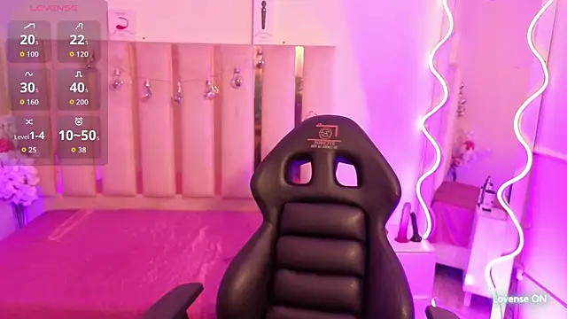 Snapshot of Andy_tay1 chatting on 10/15/25, 04:56 Andy tay1 online show from 10/15/25, 04:56