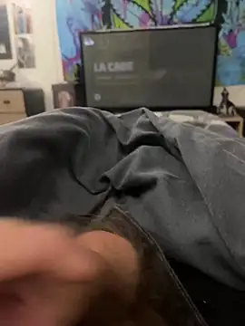 Snapshot of stev3w chatting on 12/15/24, 05:31 stev3w online show from 12/15/24, 05:31