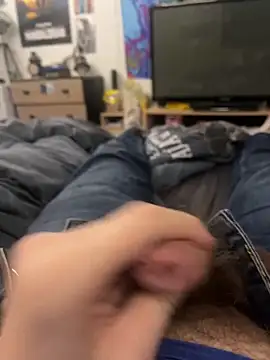 Snapshot of stev3w chatting on 01/28/25, 07:21 stev3w online show from 01/28/25, 07:21