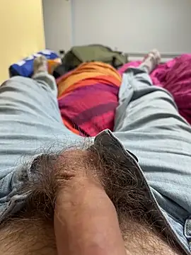 Snapshot of stev3w chatting on 02/10/25, 12:18 stev3w online show from 02/10/25, 12:18