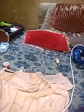 LOOLOOO123123 online show from 11/01/25, 10:50