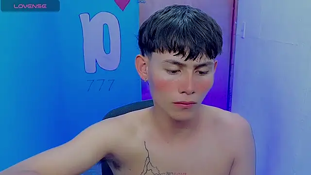 tanjiro cute online show from 04/19/26, 04:01