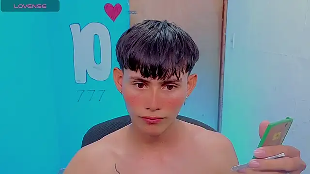 tanjiro cute online show from 04/21/26, 02:37